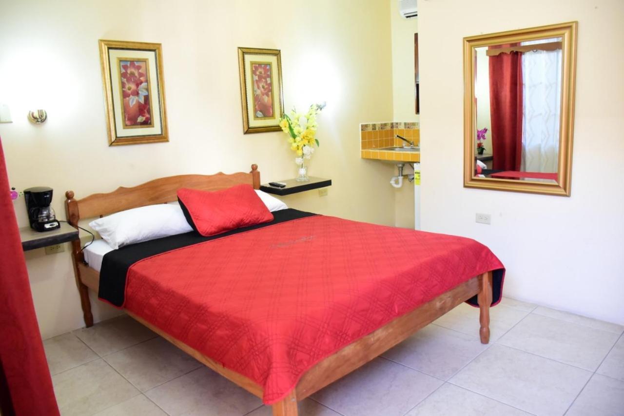 Bella Sombra Guest House Downtown Belize City Exterior photo